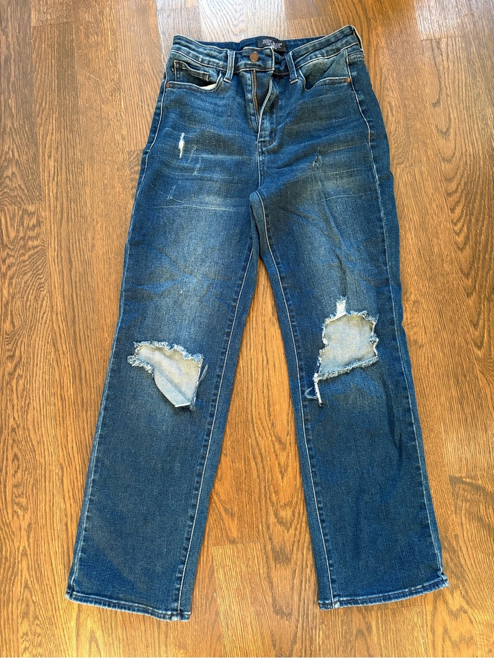 Judy Blue Distressed Straight Leg Jeans in Dark Blue